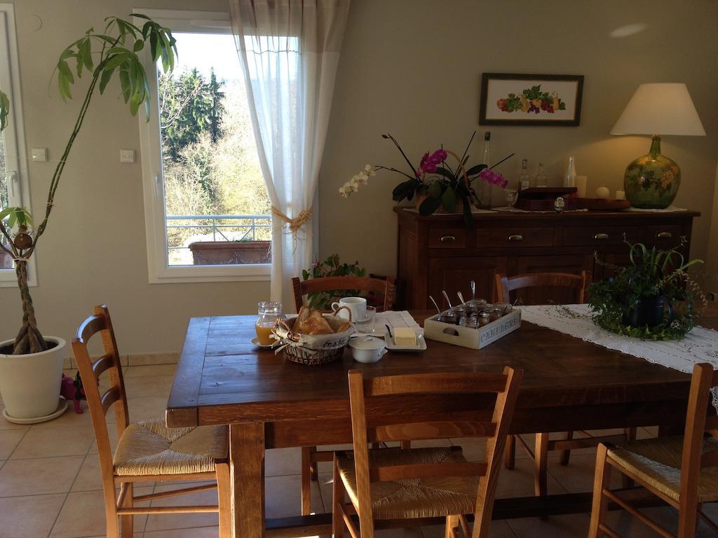La Bergerie Bed and Breakfast Pollionnay Εξωτερικό φωτογραφία