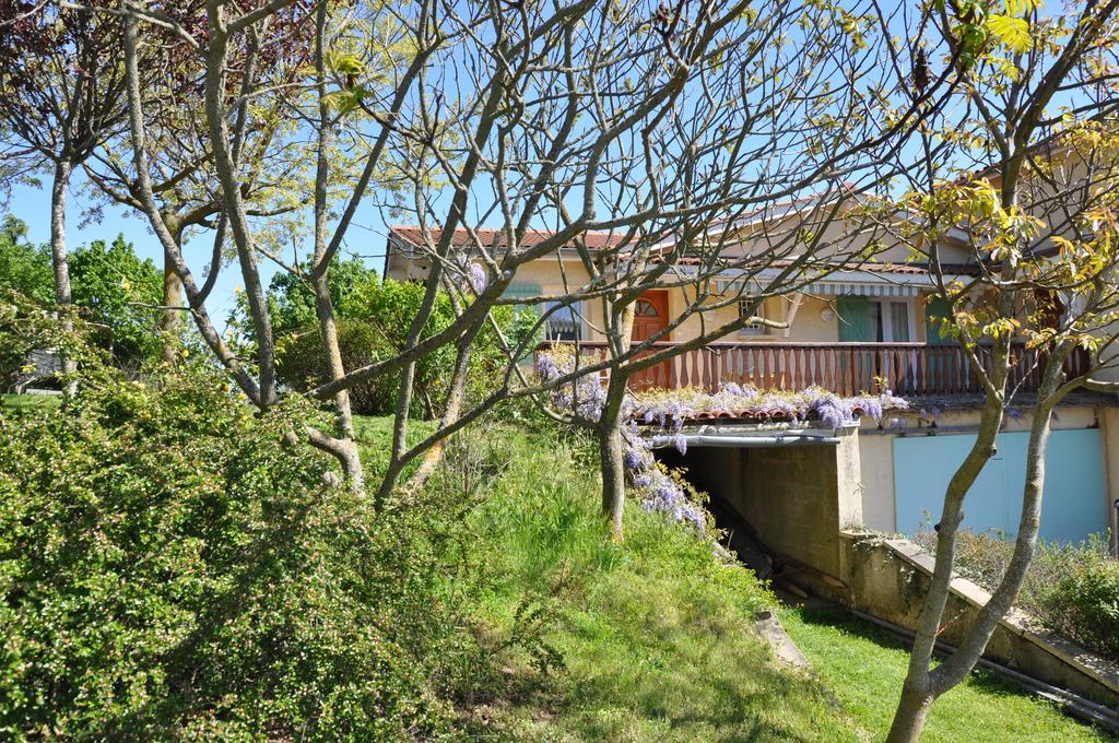 La Bergerie Bed and Breakfast Pollionnay Εξωτερικό φωτογραφία