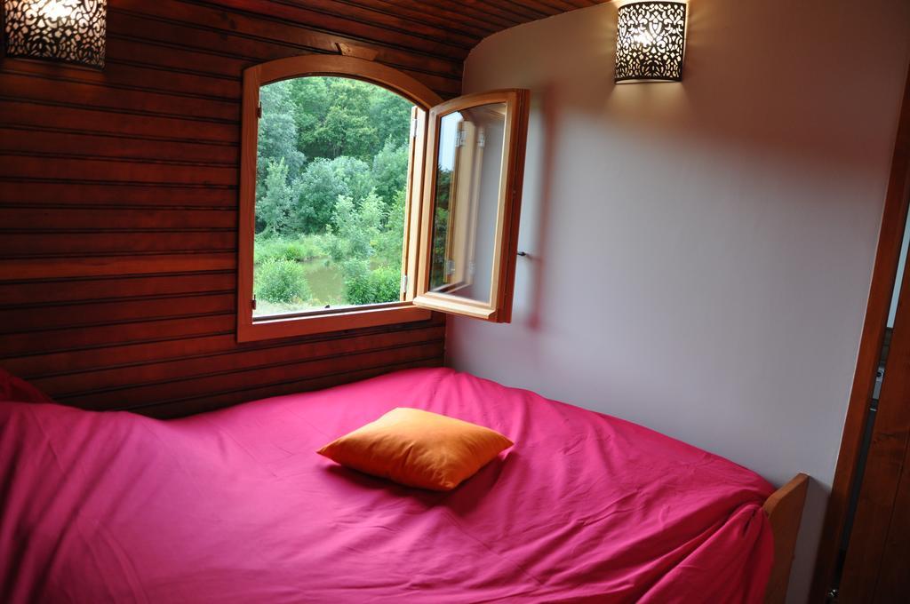 La Bergerie Bed and Breakfast Pollionnay Εξωτερικό φωτογραφία